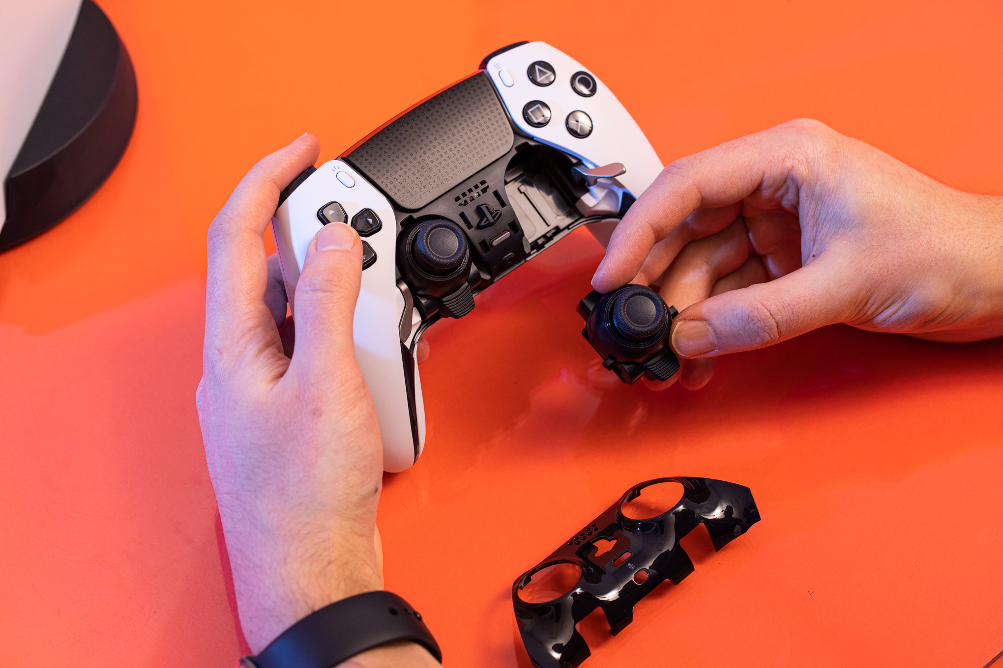 Save $30 on Sony's DualSense Edge Controller by Buying Refurbished