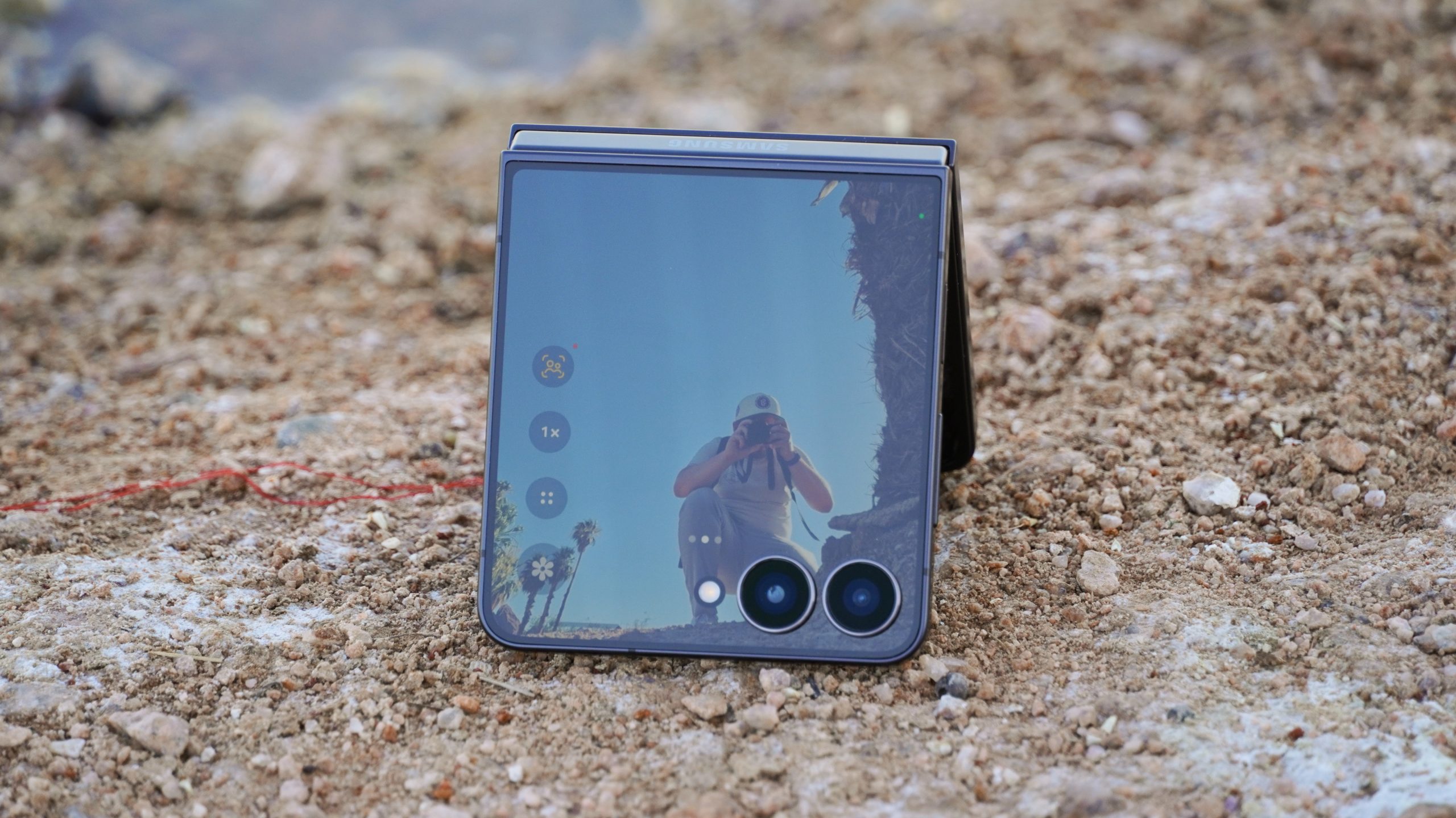 "Uncover the Camera Technique That Improves Android Flip Phone Experience"