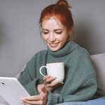 $16 Device Improves Comfort for Bedtime Kindle Reading