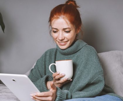 $16 Device Improves Comfort for Bedtime Kindle Reading