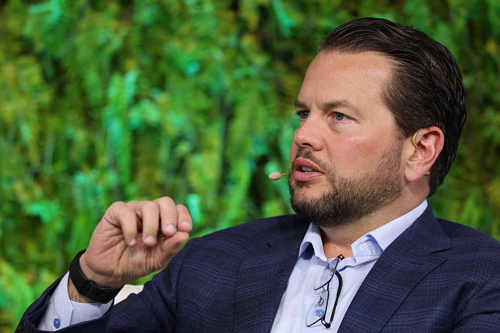 Activist Investor Elliot Acquires $1B Stake in Pinterest, Bets on AI-Driven Growth