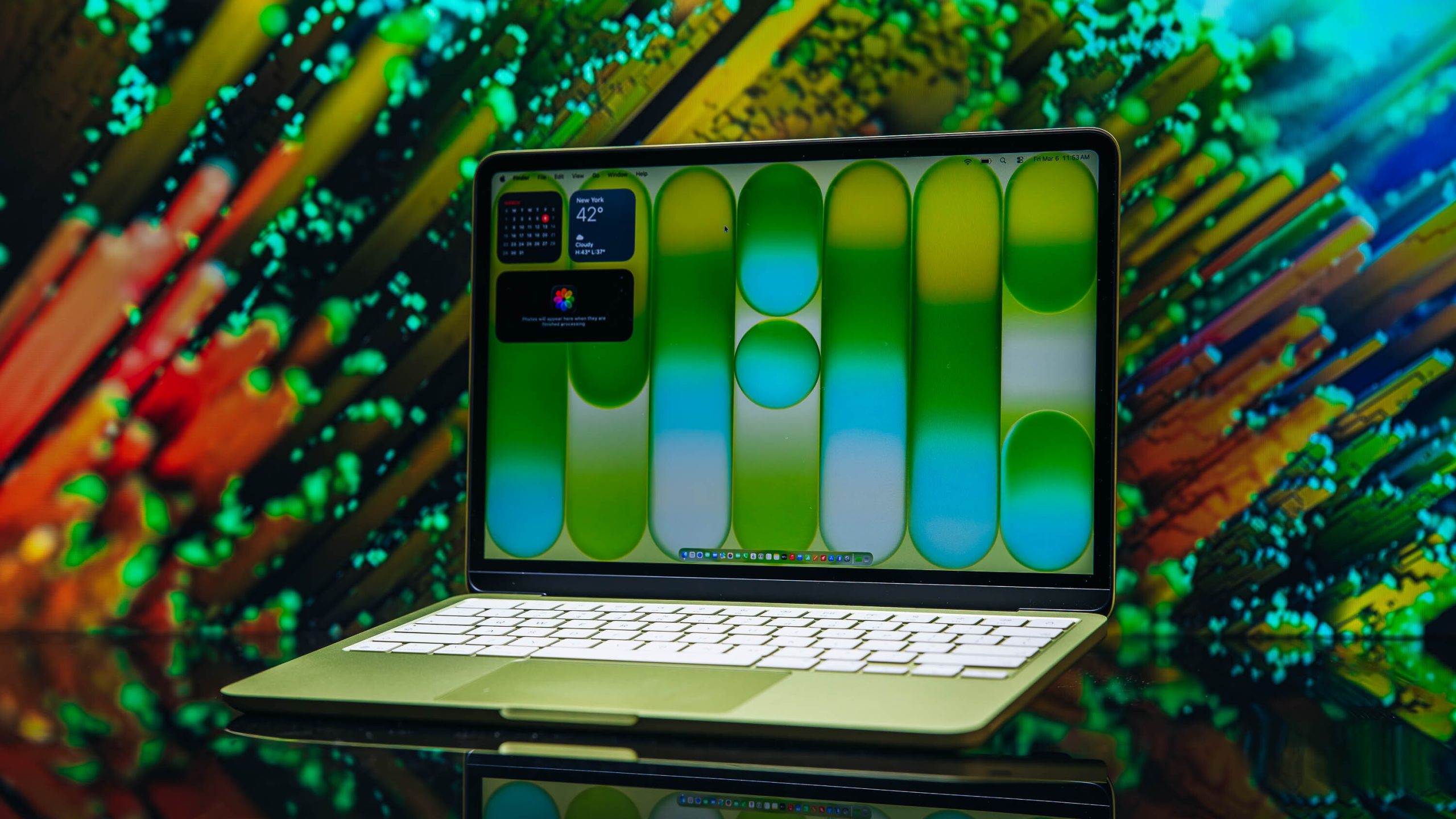 "Advantages of the MacBook Neo for Premium Mac Users"