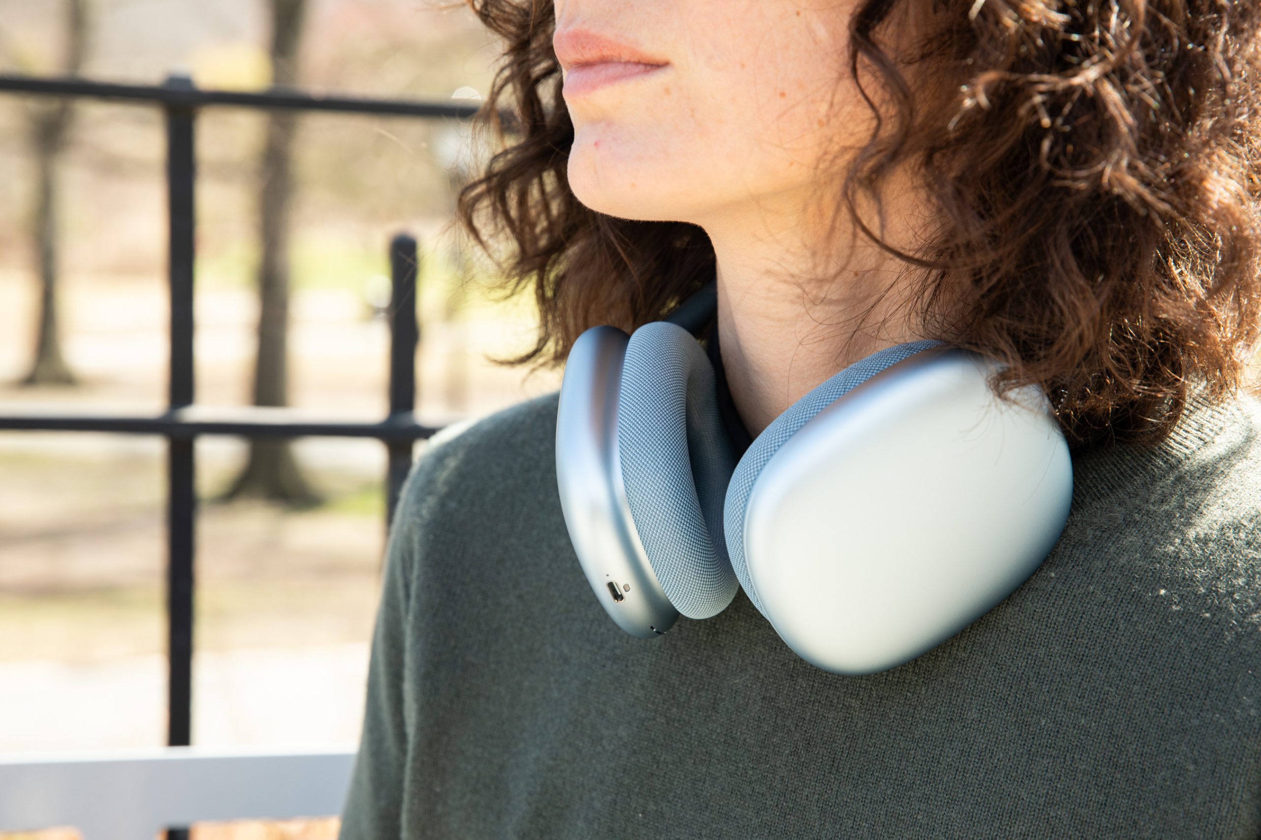 AirPods Max 2: A Solid Sequel, Lacking Ambition