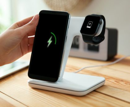 Amazon Provides 3-In-1 Charging Hub for $19