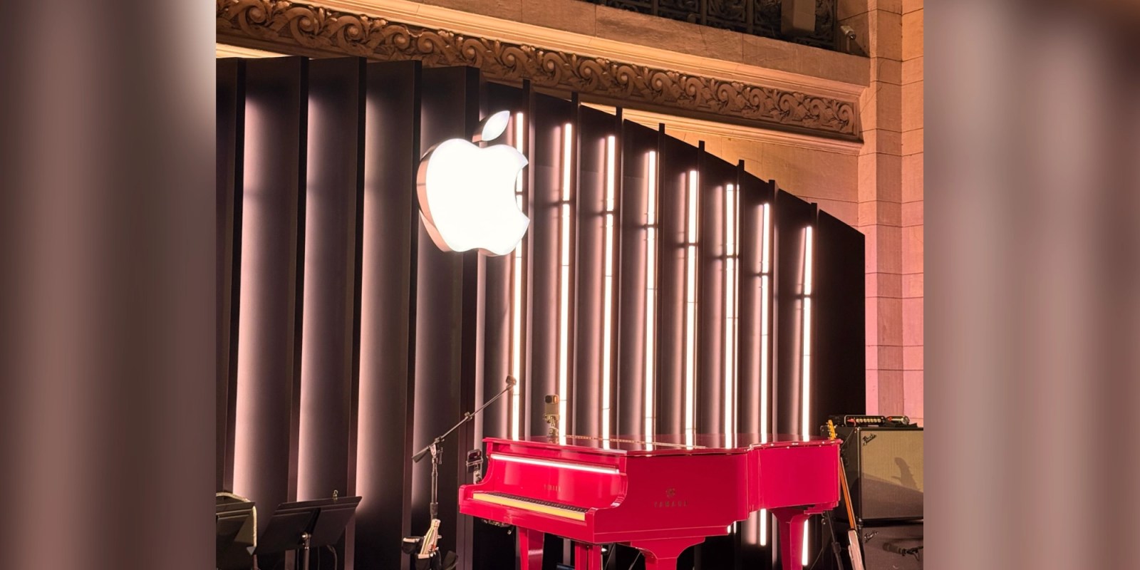 Apple Grand Central Retail Store Shutdown for Exclusive Event