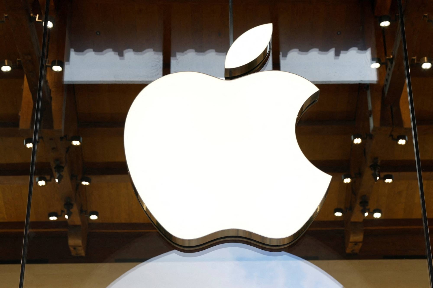 Apple to Lower App Store Commission Fees in China Starting March 15