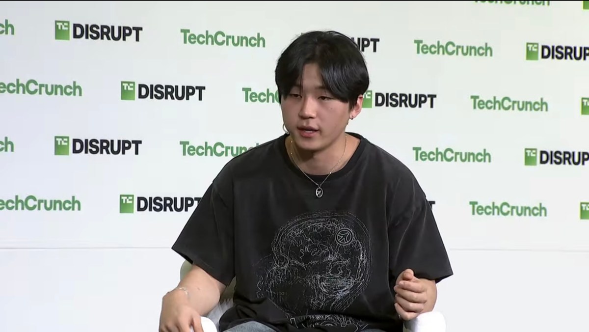 Cluely CEO Roy Lee Confesses to Misleading Public About Last Year's Revenue Figures