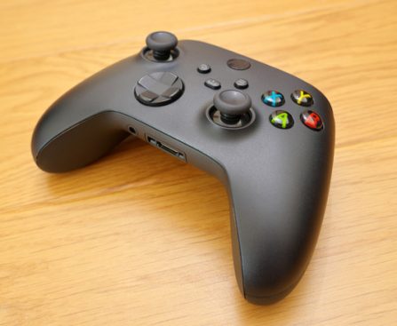 Comprehending the Role of the Bottom Port on Your Xbox Controller