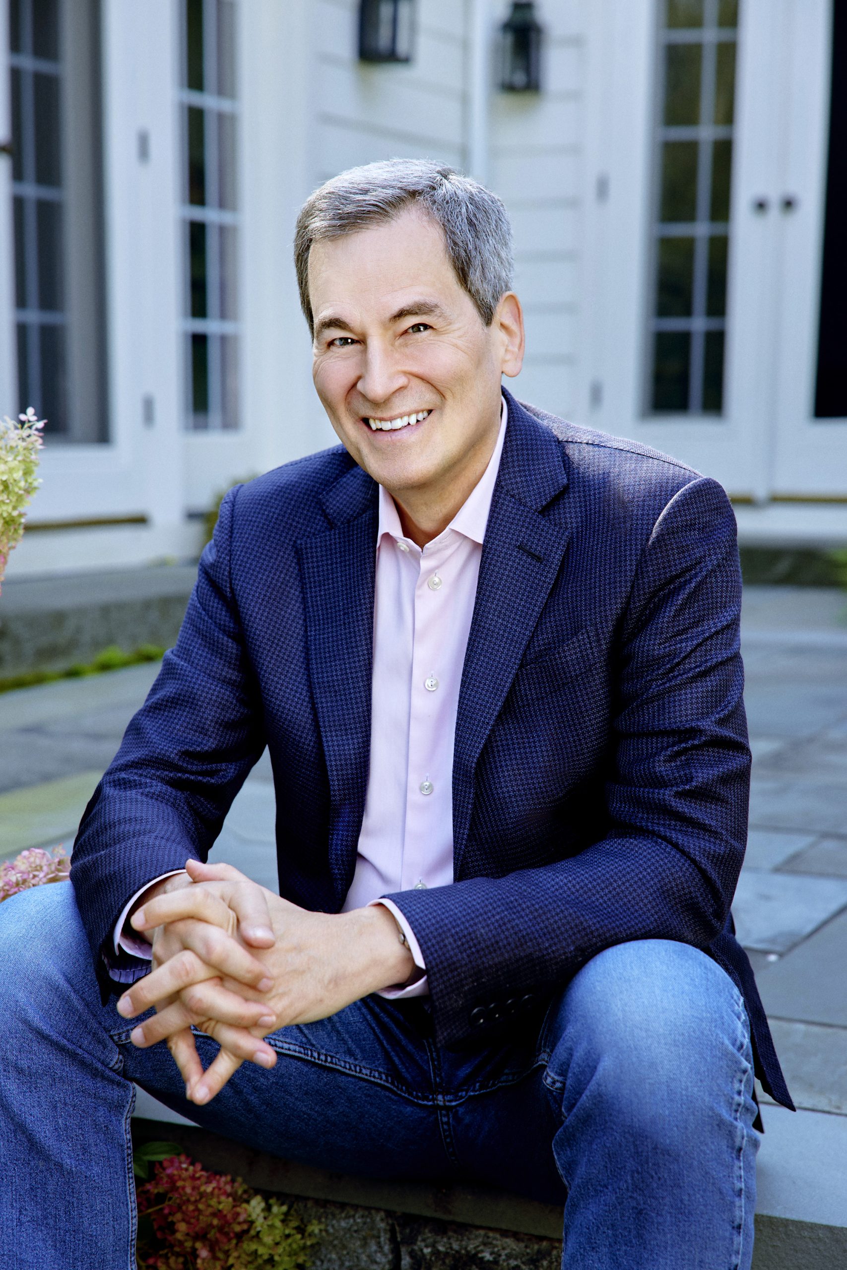 David Pogue Releases New Book Named 'Apple: The First 50 Years'