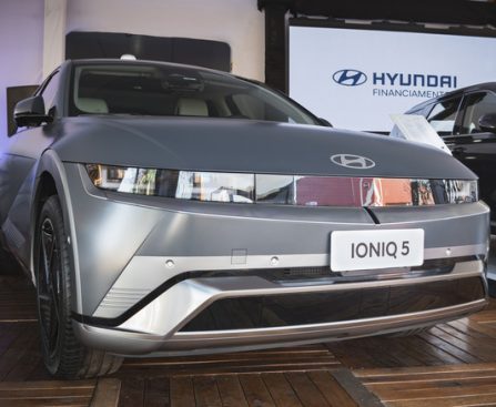 Eight Electric Vehicles That Can Supply Power to Your Home in Times of Crisis