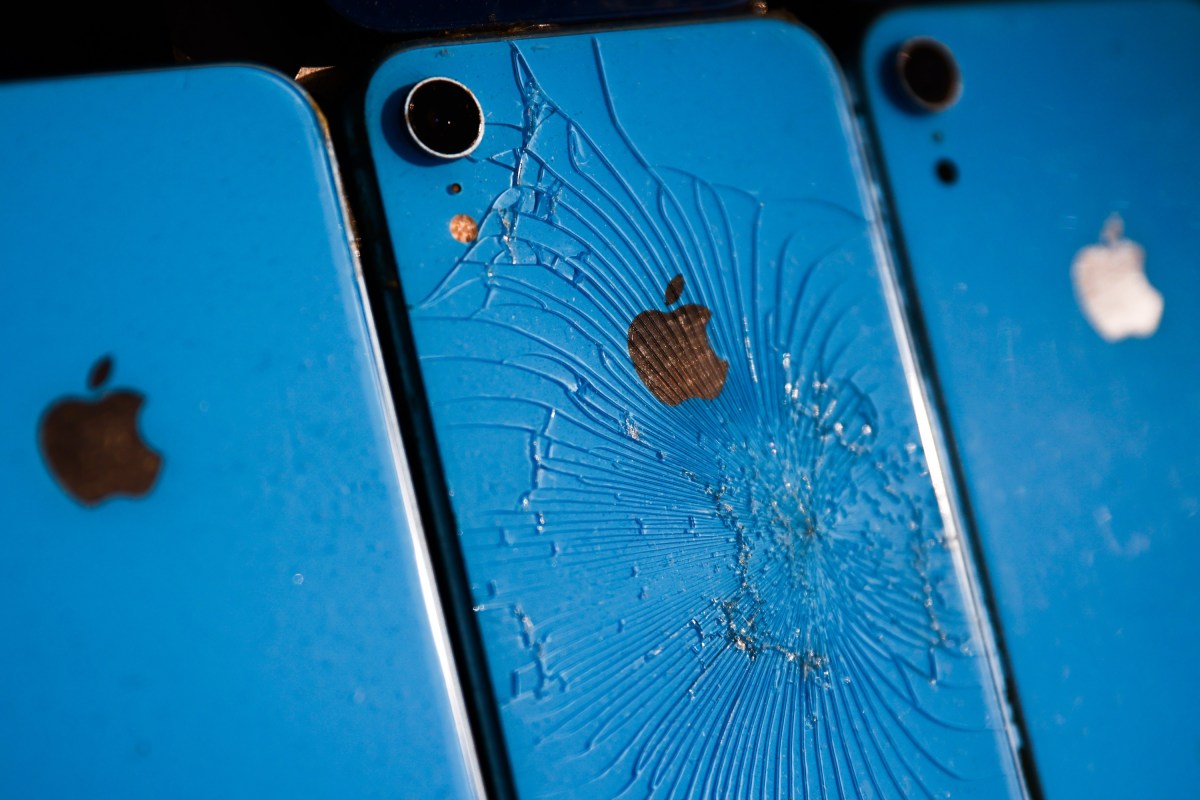 Exploit Kit for Hacking Millions of iPhones Leaked Publicly