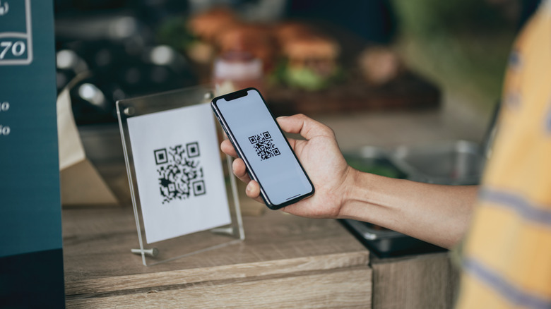 FBI Alerts Americans Regarding the Risks of Scanning Specific QR Codes