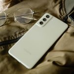 "Galaxy S26 Characteristics to Mitigate Eye Fatigue While Scrolling at Night"