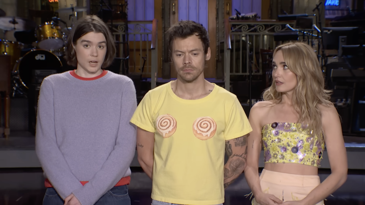 Gloriously Awkward Harry Styles SNL Promos