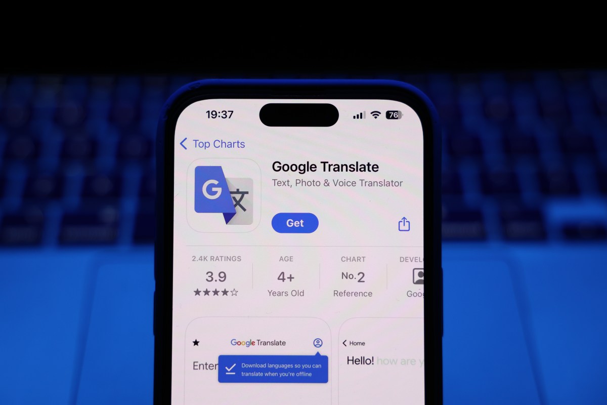 Google Translate's Real-Time Headphone Translations Feature Expands to iOS and More Countries