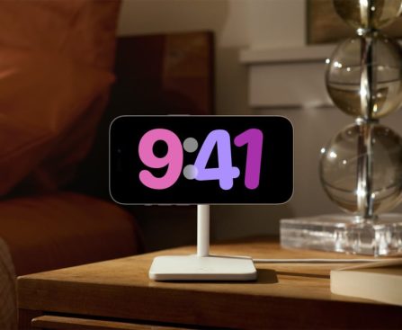 How I Changed My Pixel 10 Pro into the Perfect Bedside Alarm Clock