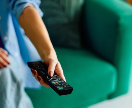 How Smacking a Remote Can Momentarily Rejuvenate Battery Performance