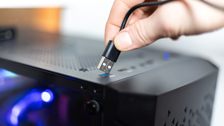 How USB-C Resolved Significant Problems with Earlier USB Connectors