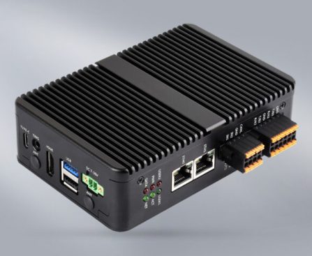Industrial Computer with Raspberry Pi CM5: RS485/RS232/CAN Bus/DIO Interfaces, Dual Ethernet, Optional 4G/5G Module