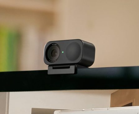 Insta360's Last-Gen Link 2C is a Fantastic 4K Webcam Now at 20% Off