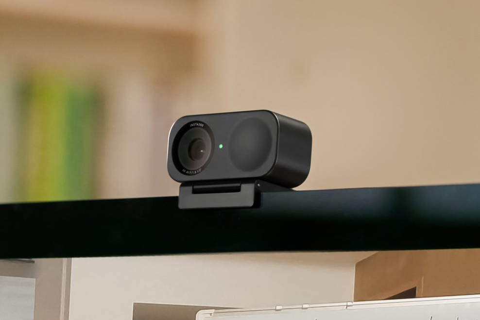 Insta360's Last-Gen Link 2C is a Fantastic 4K Webcam Now at 20% Off