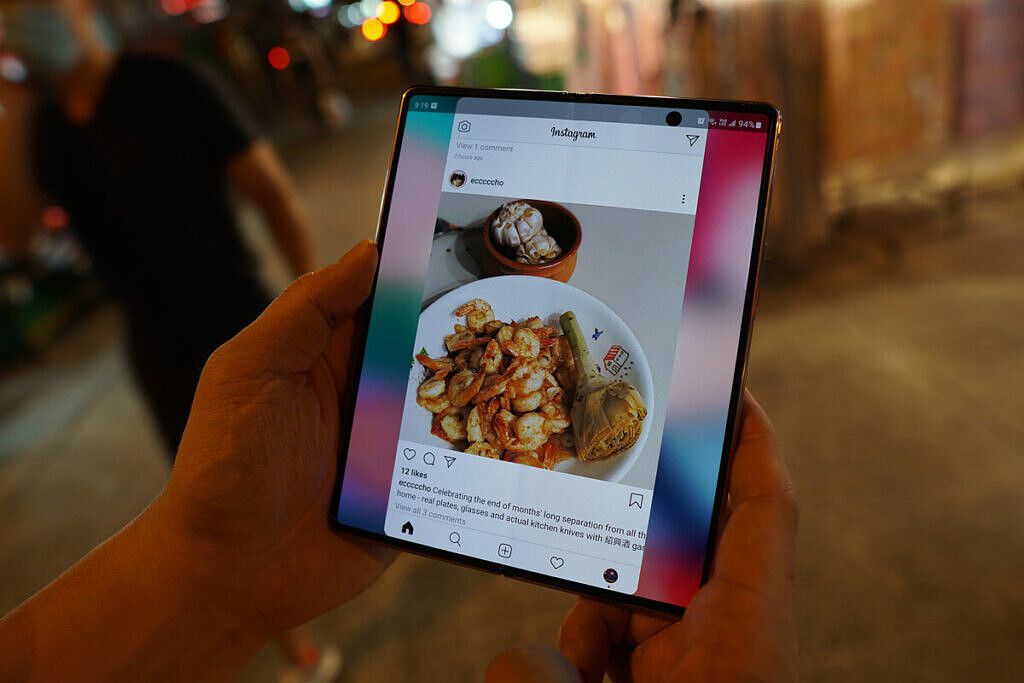 "‘iPhone Duo’ Surfaces as Top Contender for Foldable iPhone Title"