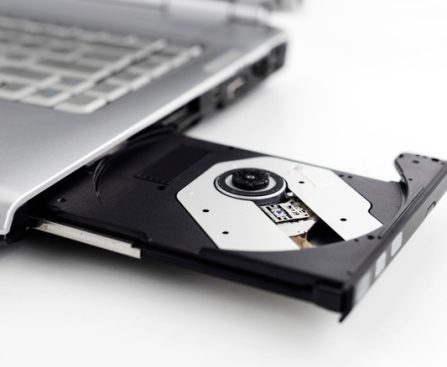 Laptops with CD-DVD Drives Accessible in 2026