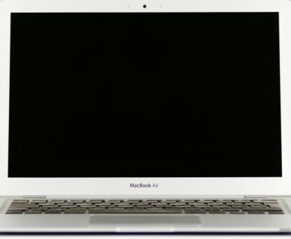 Looking for a lightweight laptop? This MacBook Air is cheaper than an iPad.