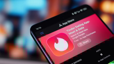 New UK Tinder Users Must Now Scan Their Faces