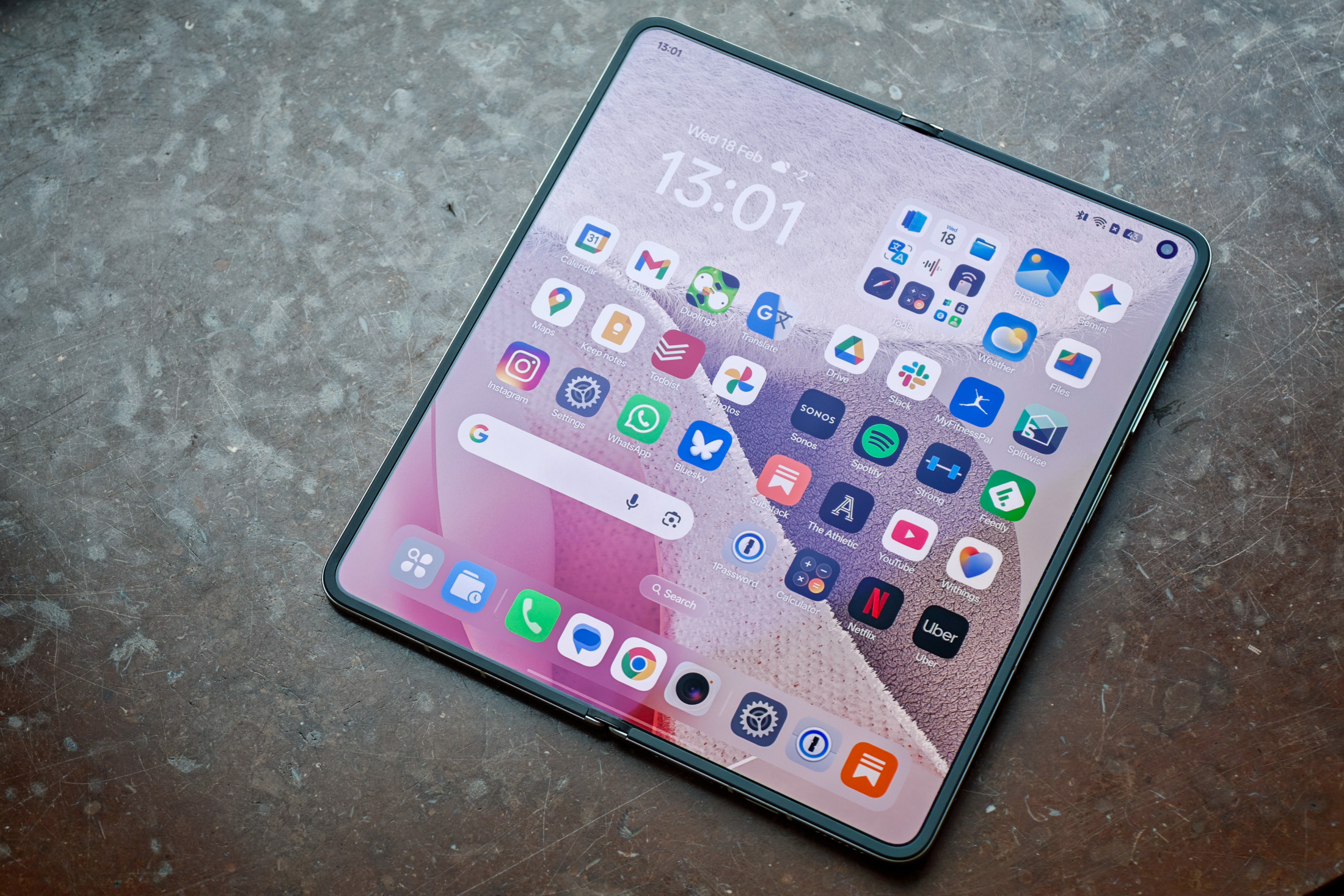 Oppo's New Foldable: Nearly Creaseless