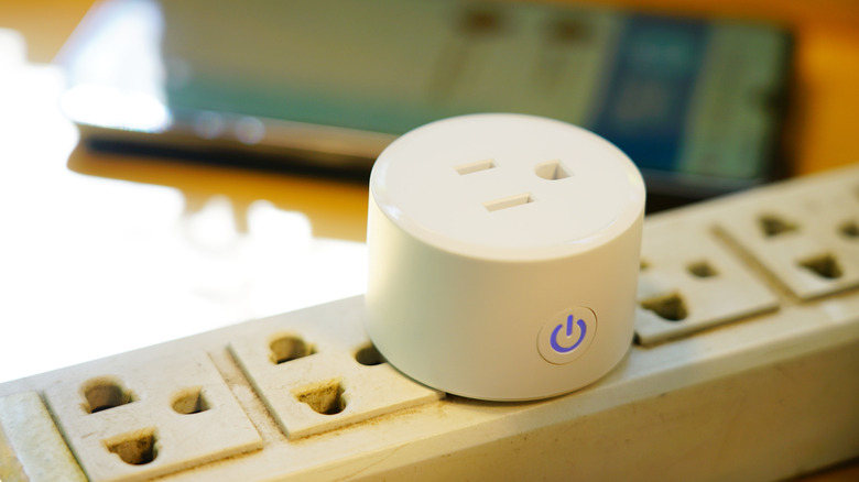 Possible Results of Linking a Power Strip to a Smart Plug