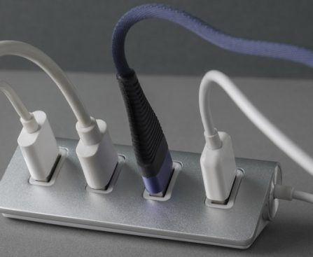 Reasons to Refrain from Connecting USB Hubs to Your Power Bank