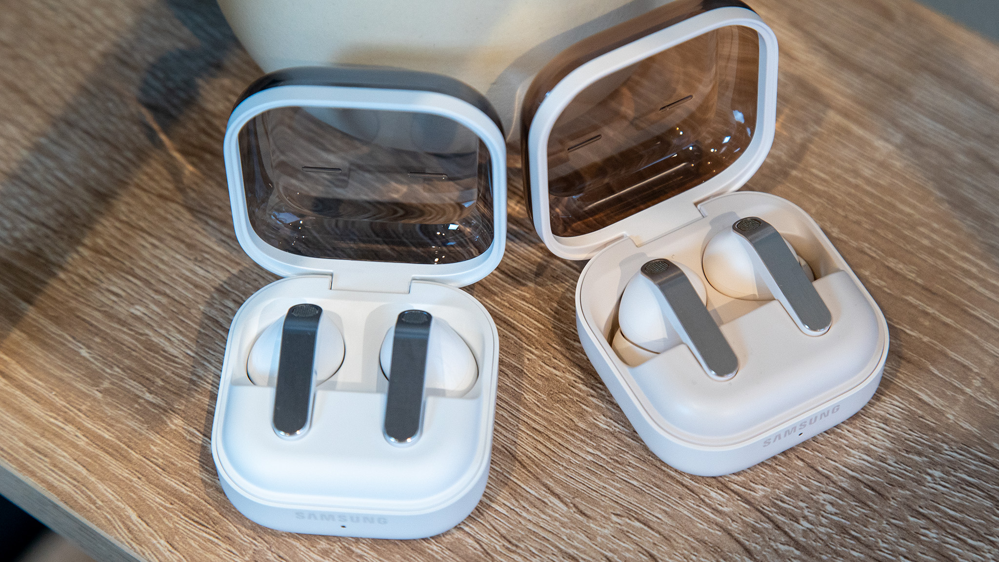 Samsung Creates Earbuds to Mitigate Carsickness