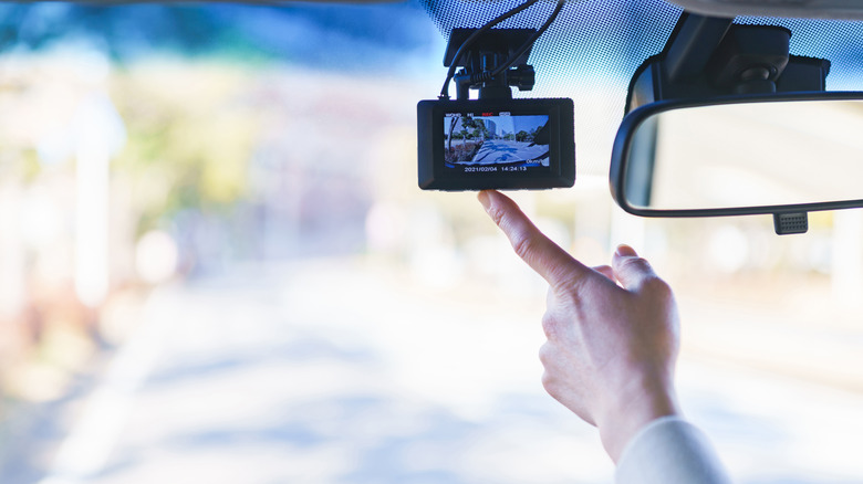 Solar-Powered Dash Camera Keeps Watch Over Your Vehicle When You're Away