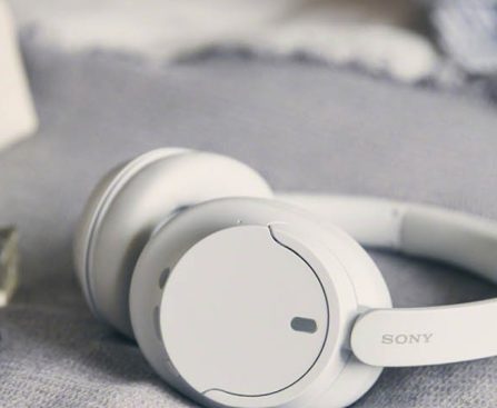 Sony Noise-Cancelling Headphones Offered for $98 Amidst Amazon's Major Spring Sale