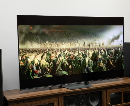 The Hisense U7SG: A Great Midrange TV You Shouldn't Buy Yet
