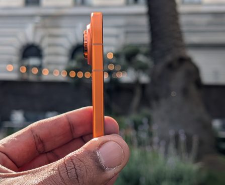 The Magic 8 Pro Air Reveals Imperfections in the Slim Phone Designs of Apple and Samsung