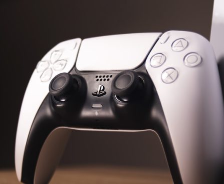 Top 5 Cutting-Edge Devices to Improve Your PlayStation 5 Experience
