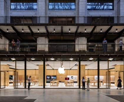 UK Apple Store Unveils Unique Hours for Current 50th Anniversary Celebration Activities