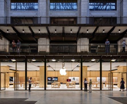 UK Apple Store Unveils Unique Hours for Current 50th Anniversary Celebration Activities