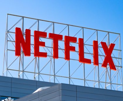 Why did Netflix withdraw from its Warner Bros. acquisition deal?