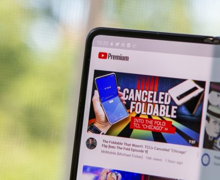 YouTube Achieves Compatibility with Android Auto, Providing Restricted Functionality