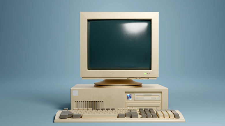 12 Must-Have Retro Computer Gadgets from Yesteryear