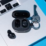 $32 Earbuds Outperform Apple AirPods 4 in Battery Duration