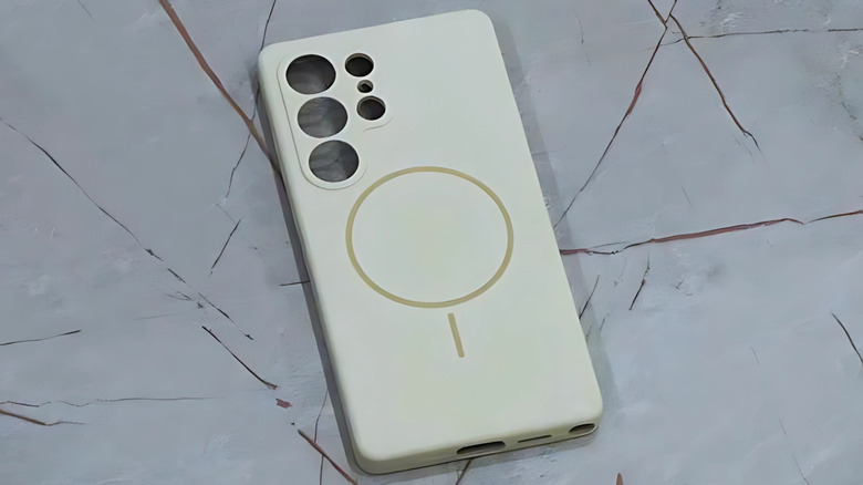 4 Essential Android MagSafe Accessories That Validate Updating Your Phone Case