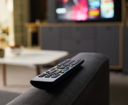 $9 Amazon Device Extends TV Remote Coverage