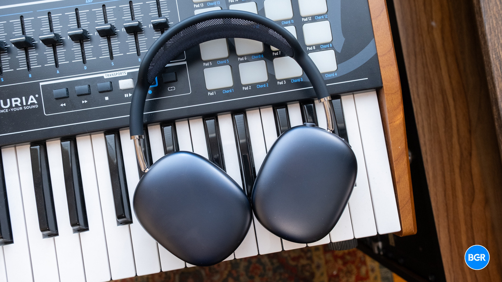 AirPods Max 2 Evaluation: Major Enhancements and Attributes Analyzed