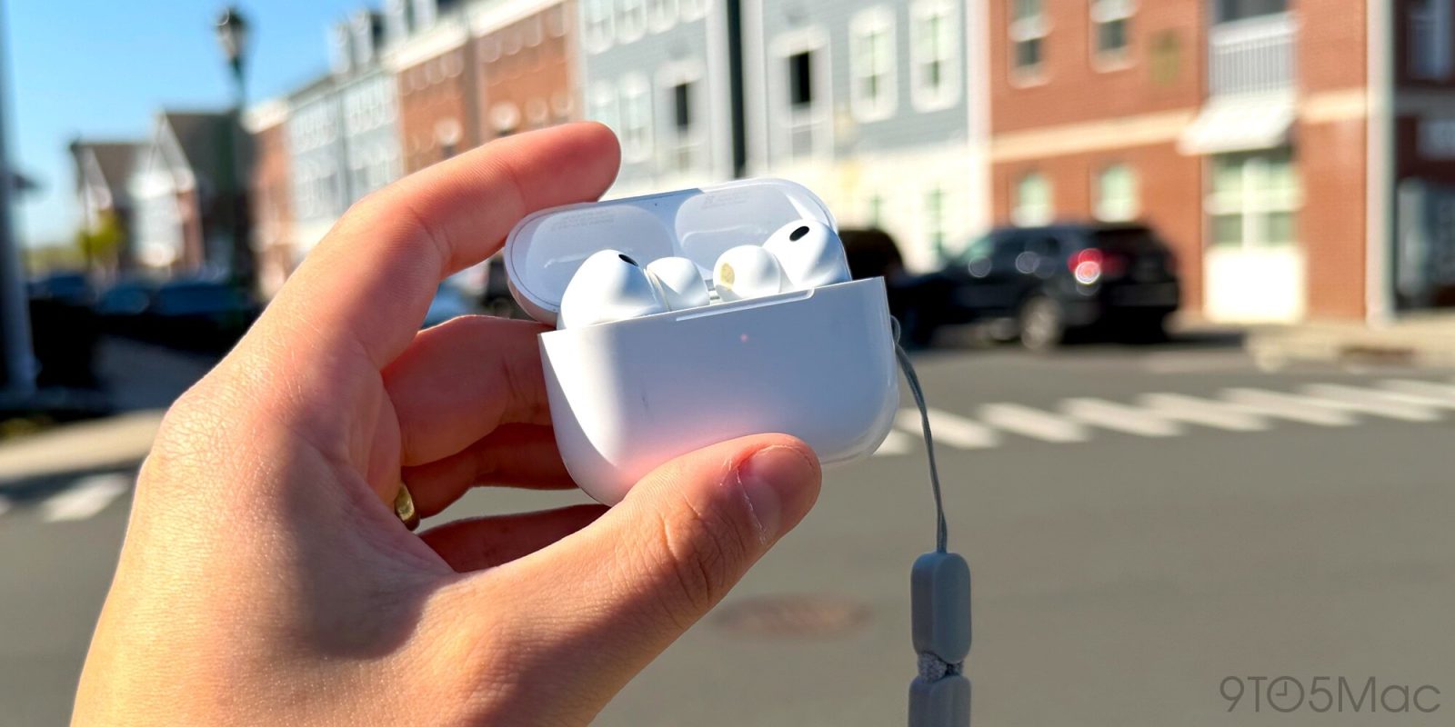 AirPods Pro 3: Enhanced Performance and Features Since Release [Video]