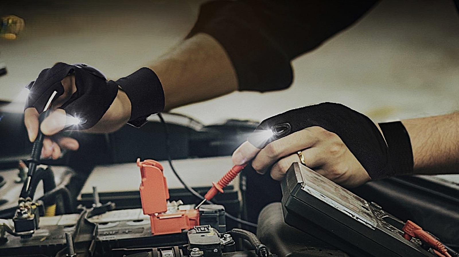 Amazon Customers Suggest These $17 Gloves as a Perfect Present for DIY Lovers