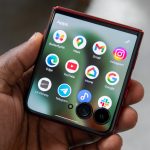 Amazon Presents a 46% Price Reduction on a Leading Flip Phone of Global Reputation